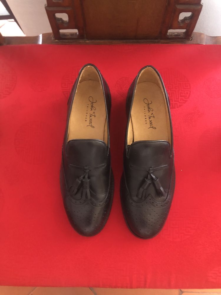Sapatos em estado novo John Tweed Tailored, tam. 41,5
