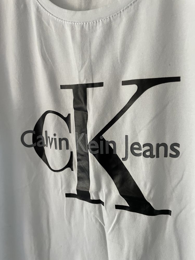 T-shirt Calvin Klein