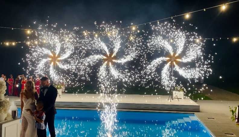 Atrakcje weselno - eventowe | Fotobudka | Ciężki dym i inne