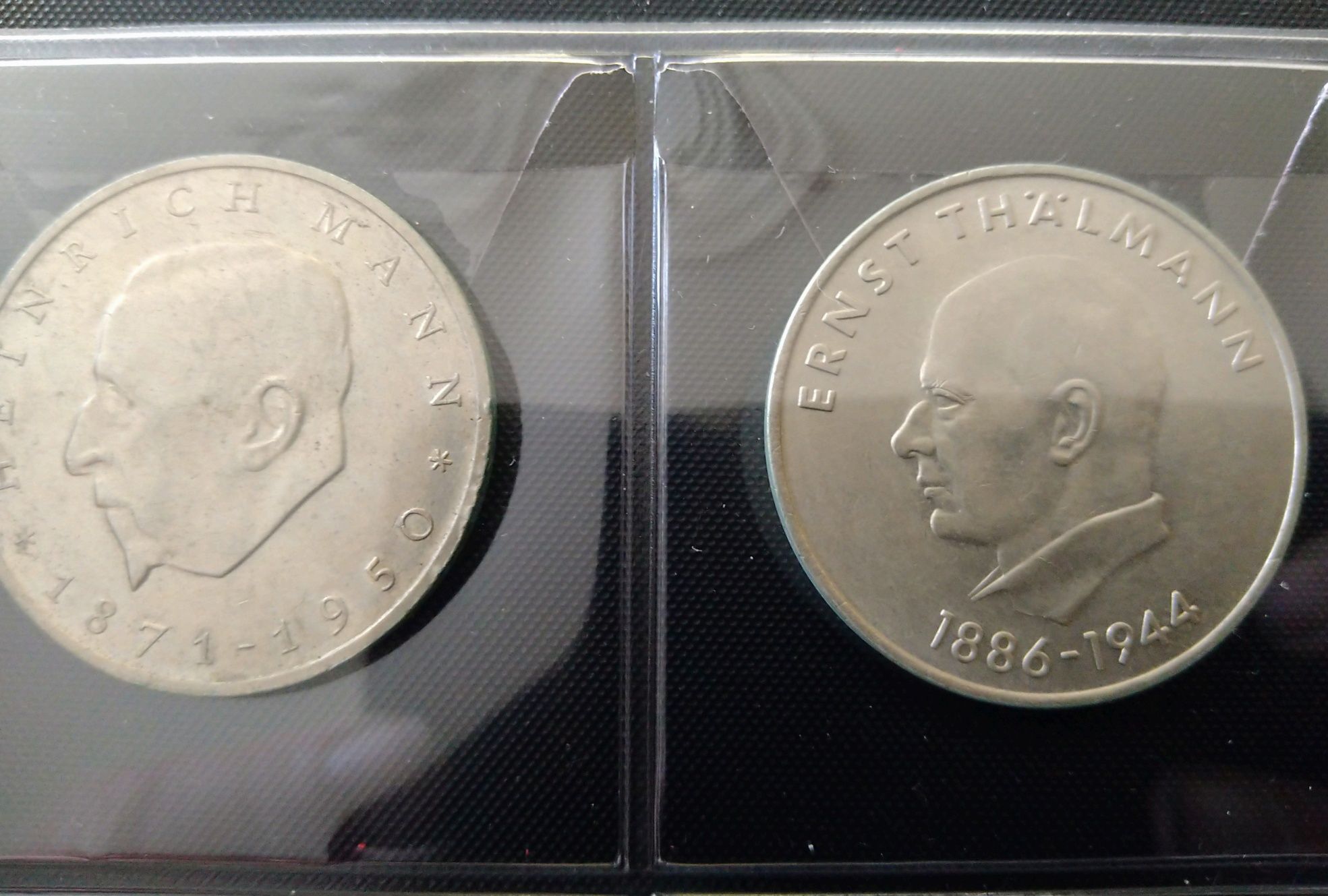 2 klasery , 410 drobnych monet niemiec