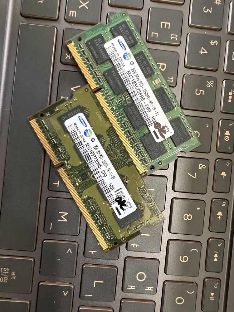 Оперативна пам'ять DDR3 Sodimm 2GB. 1066, 1333, 1600MHz