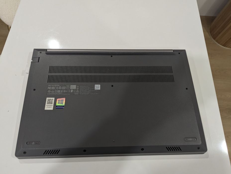 Portátil AMD Ryzen 3 4300U – Excelente Estado

Vendo portátil com as