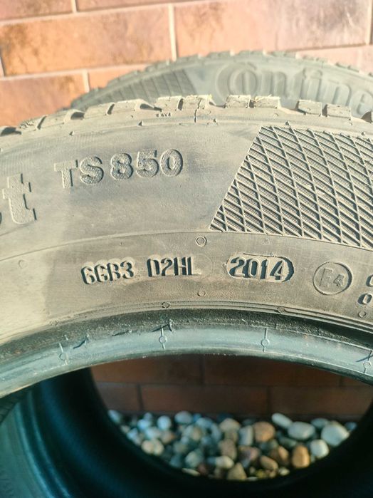 Opony Zimowe Continental 215/55/16