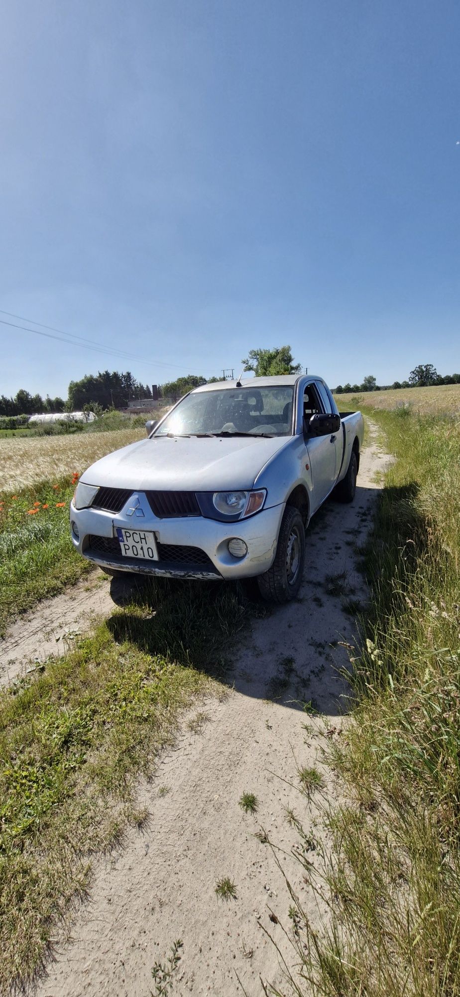 Mitsubishi L200 2.5 TD długa paka