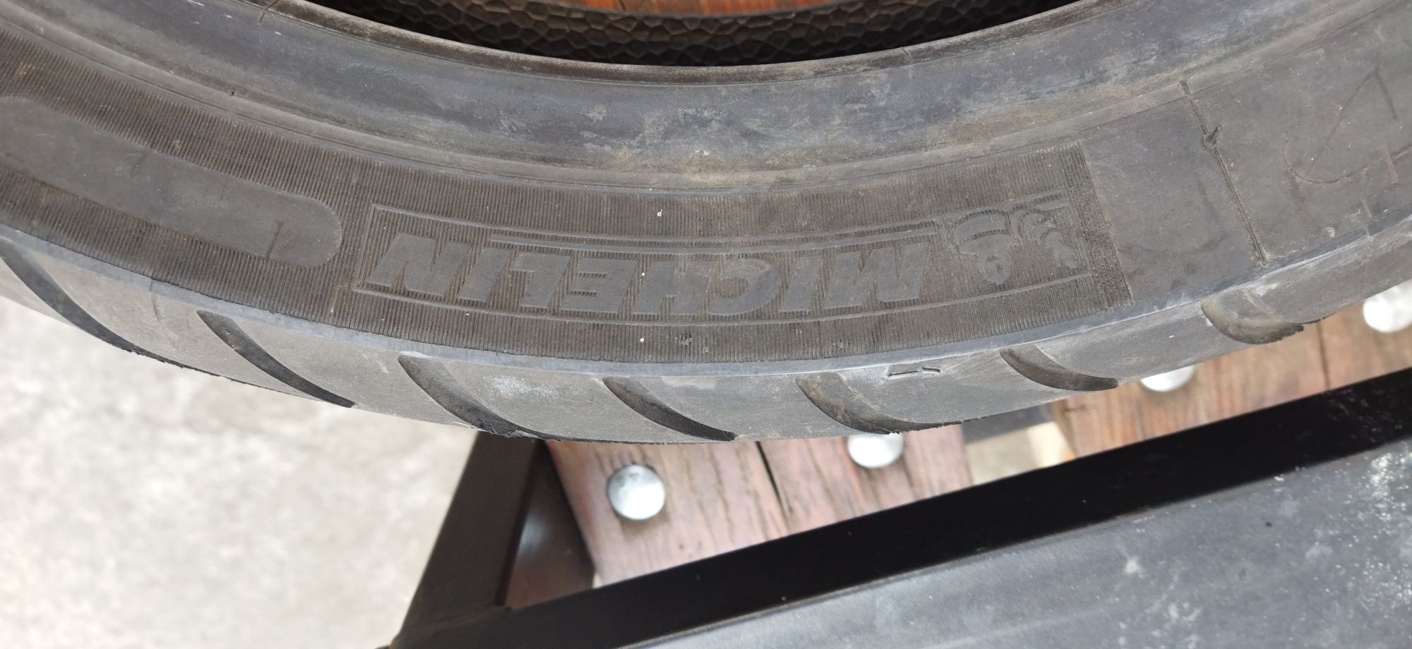 Мотошина Michelin 160/60R17