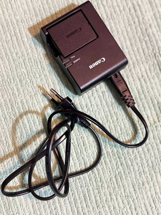 Canon EOS 2000D – Kit Completo, Como Novo!