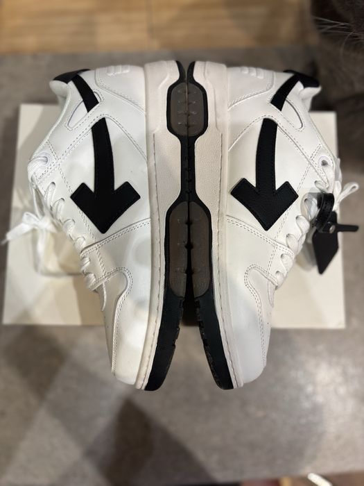 Off white out off office