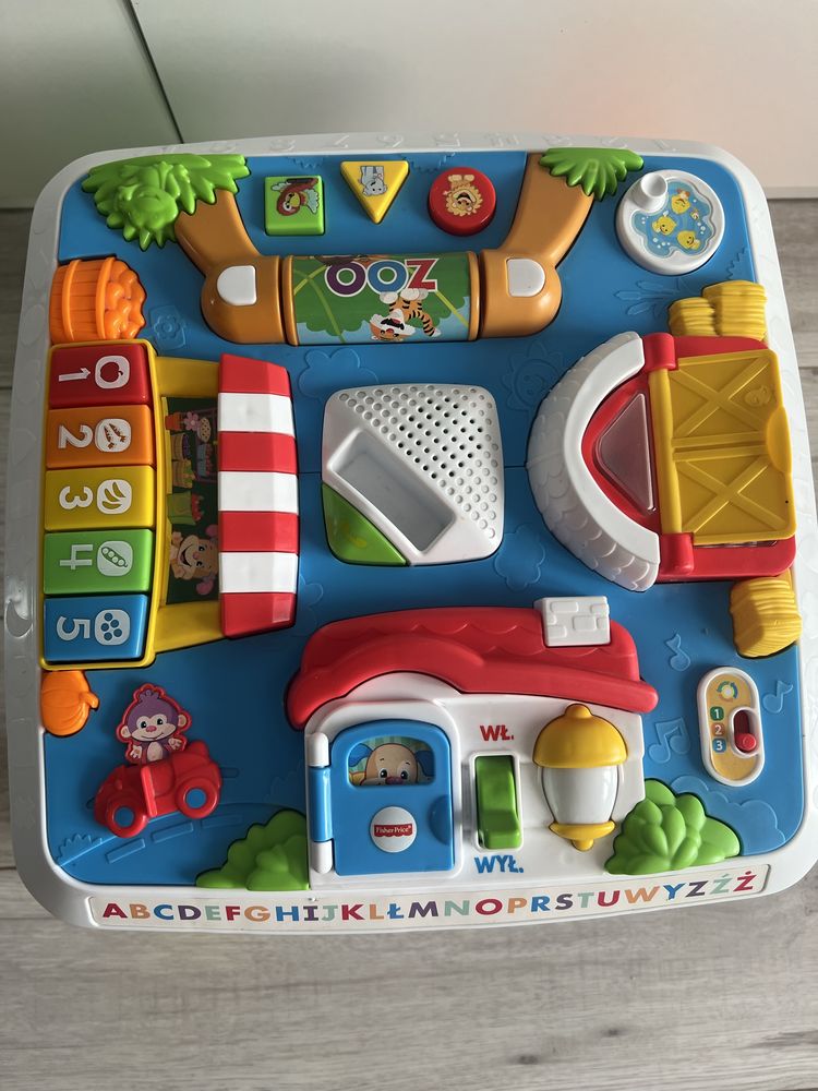 Stolik interaktywny Fisher price