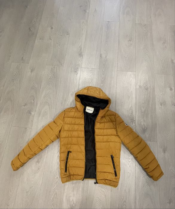 Casaco Moncler Tamanho M-Cor Mostarda