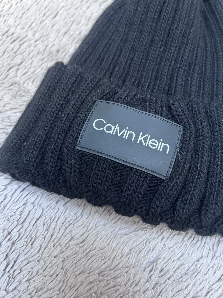 Ciepła czapka Calvin Klein