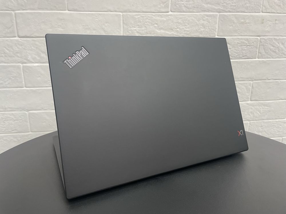 Надлегкий Lenovo ThinkPad X1 Carbon 6 i7-8650U 16RAM 256SSD FHD TOUCH