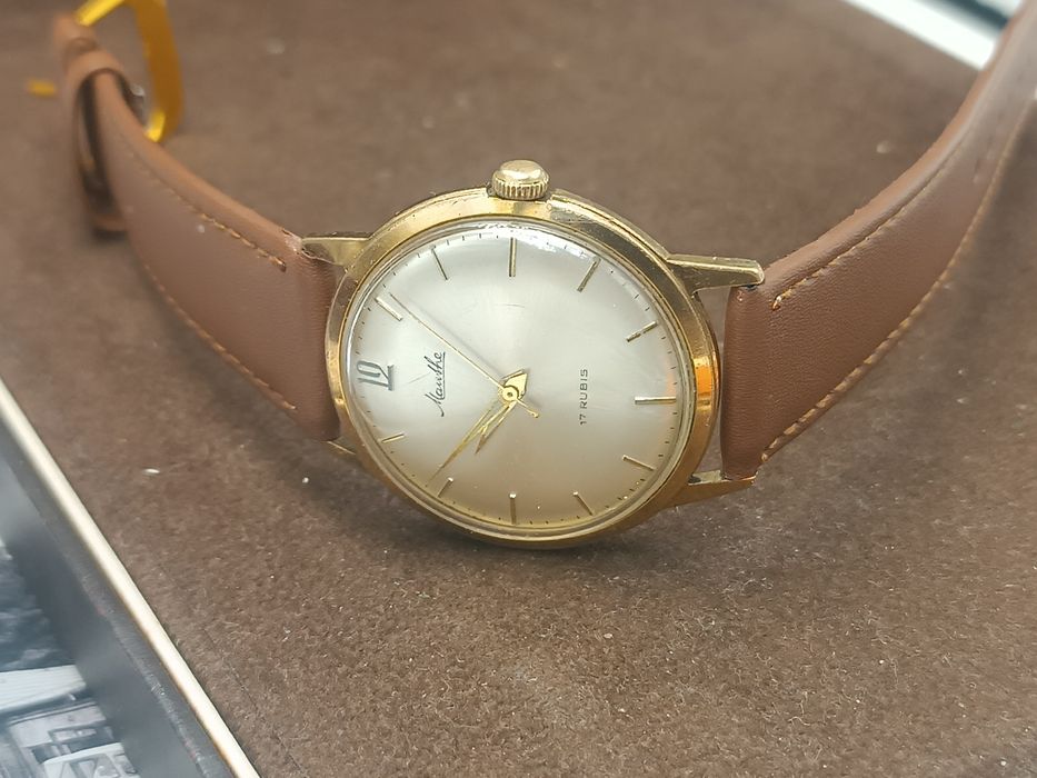 Zegarek monthe mechaniczny pozłacany au 17jewels