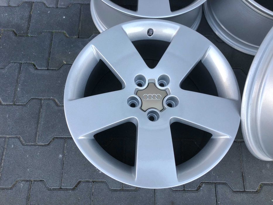 5x112 17 AUDI A6 C6 ALLROAD A4 B6 B7 A3 A4 B5 Passat Eos Tiguan