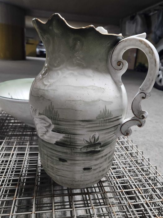 Conjunto Jarra e Lavatório Centenário Vista Alegre