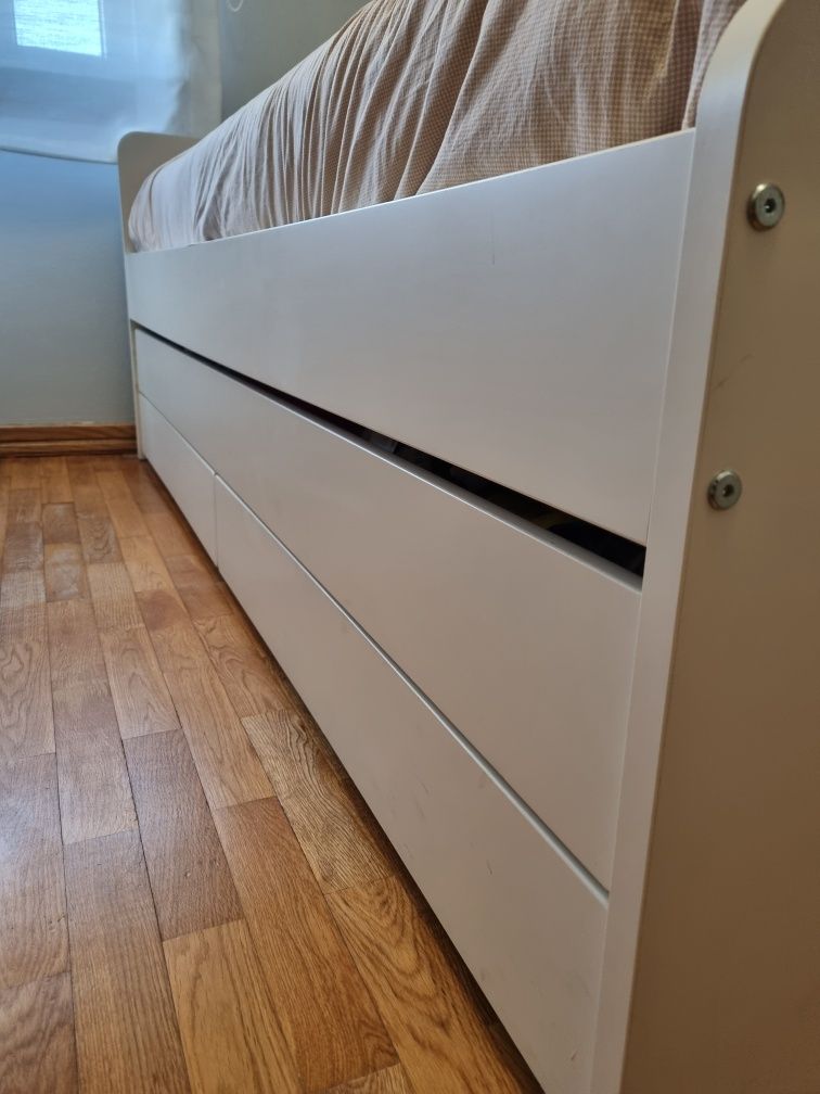 Cama dupla IKEA SLAKT estrutura com gavetas