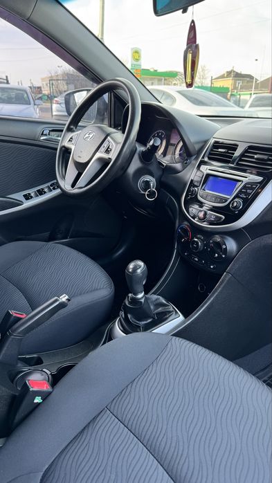 Офіційний Hyundai Accent Хюндай Акцент 2013 р 1,4 газ/бенз 5МКПП