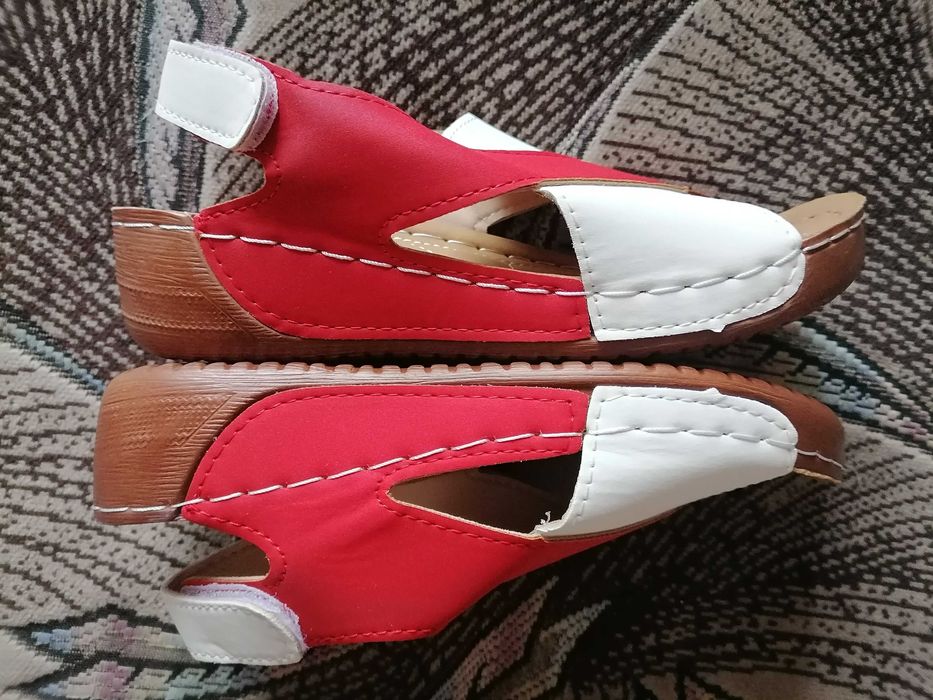 Босоніжки жіночі нові