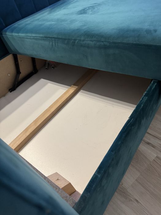 Łóżko rozkładane tapicerowane z pojmnikiem