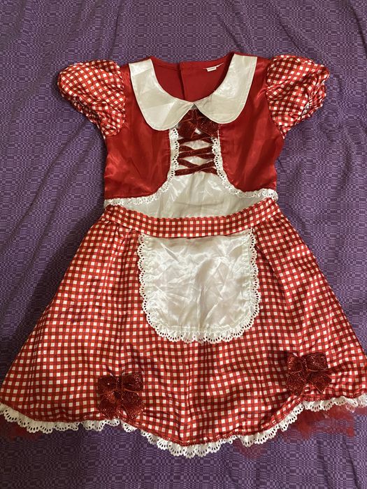 Сукня Червоної шапочки