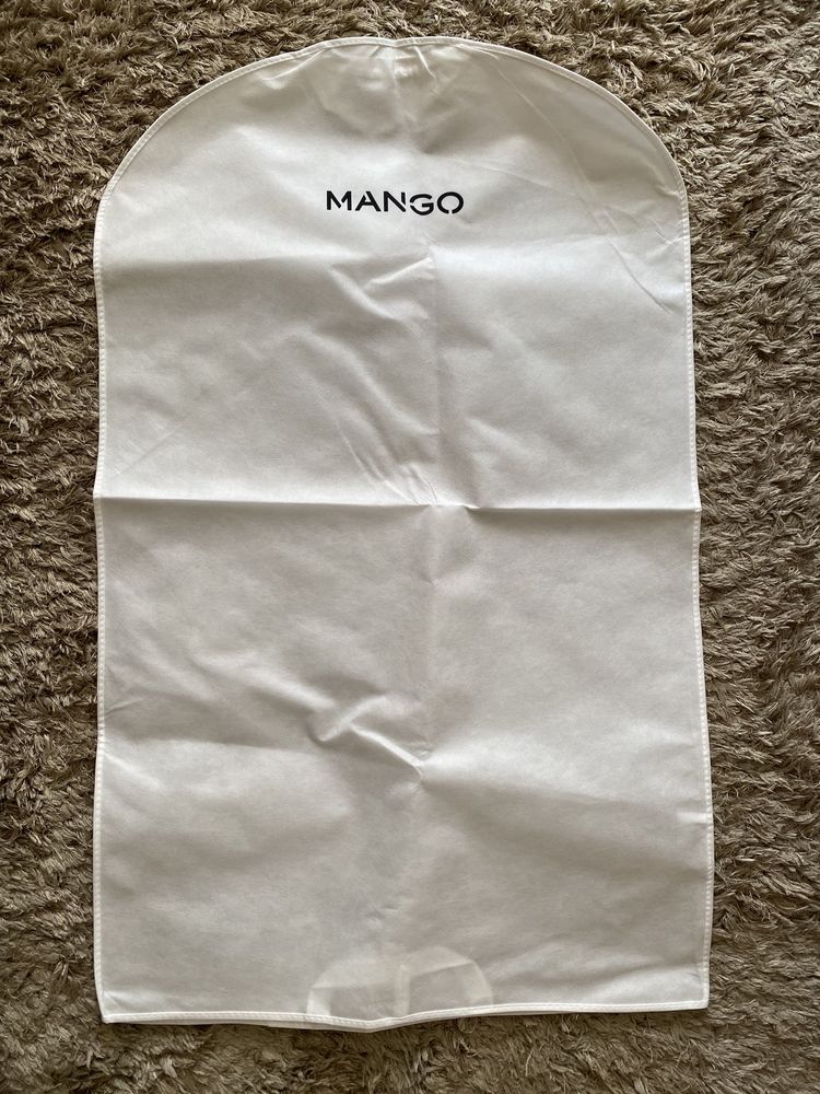 Чохол для одягу MANGO