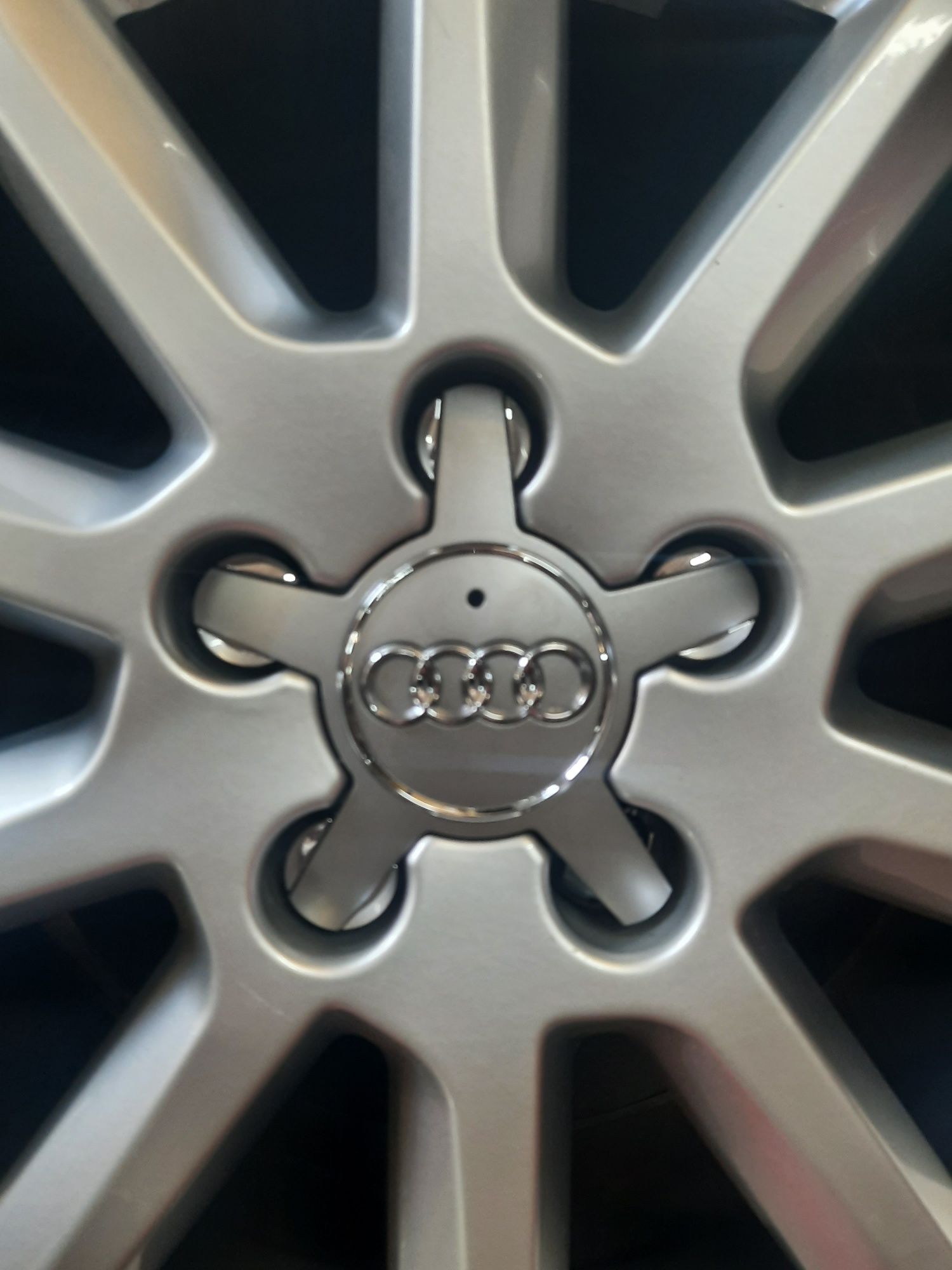 (053) Felgi 16" 5x112 ET 46 7j - Audi