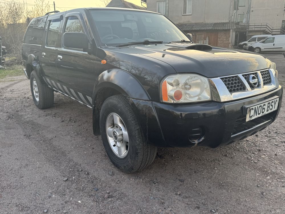Ніссан навара Navara 2.5 в Україні