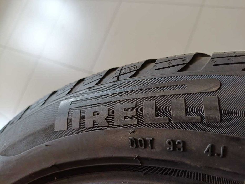 Комплект шин б/у 245/45R18 100V Pirelli Sottozero 3 RUN FLAT