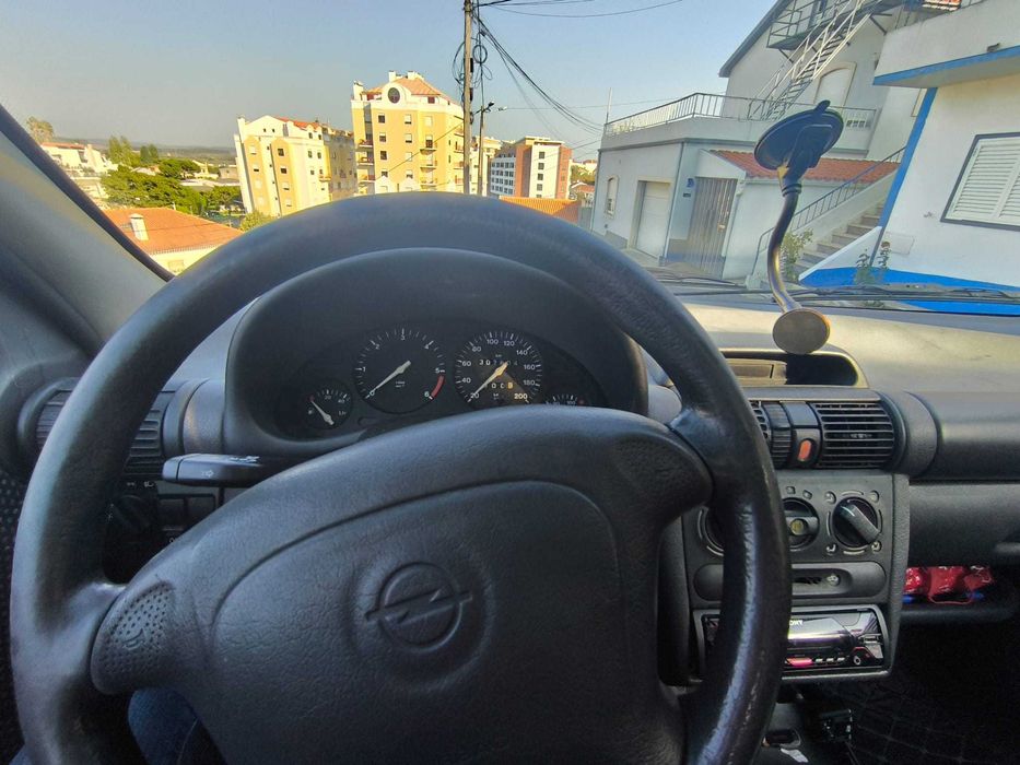 VENDO CORSA 1995