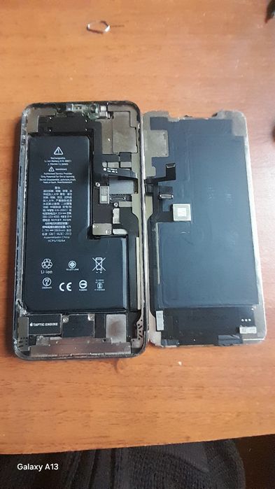 Продам IPhone 11pro