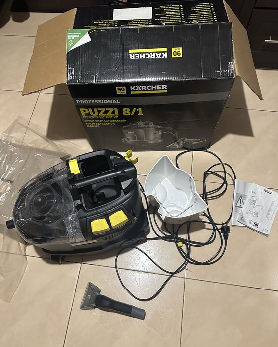 Продам karcher puzzi 8/1