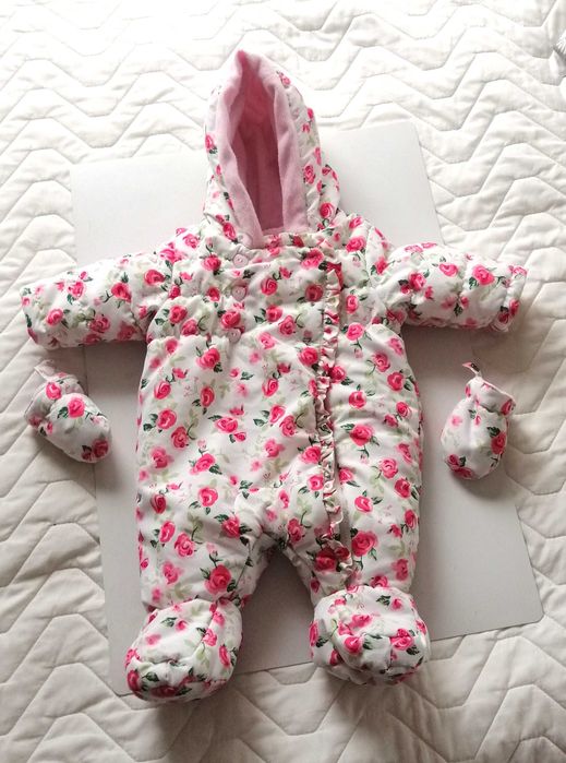 biały różowy zimowy kombinezon dla dziewczynki dziewczęcy w róże 62 68