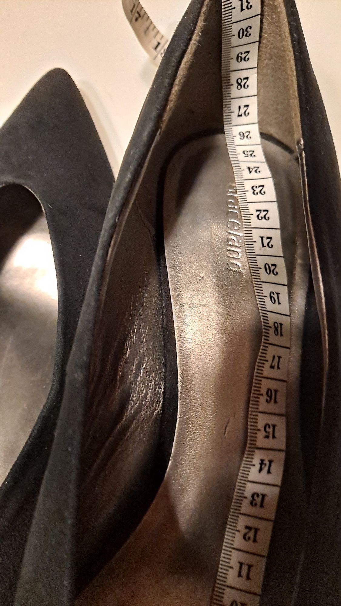 Czarne buty na obcasie/ czółenka/ szpilki