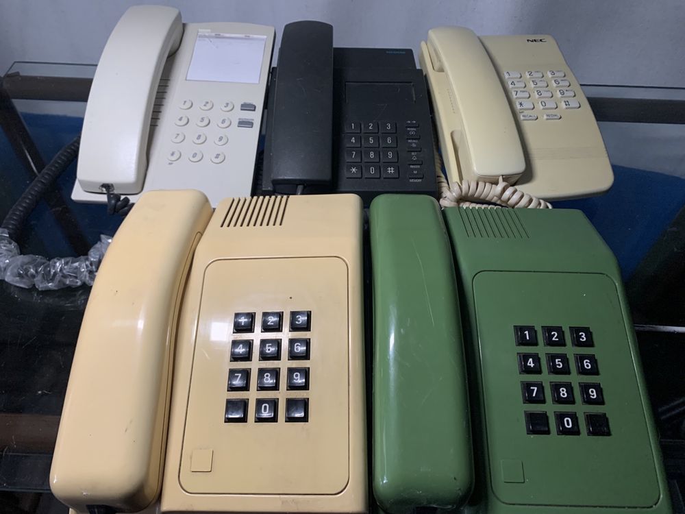 5 telefones de teclas vintage