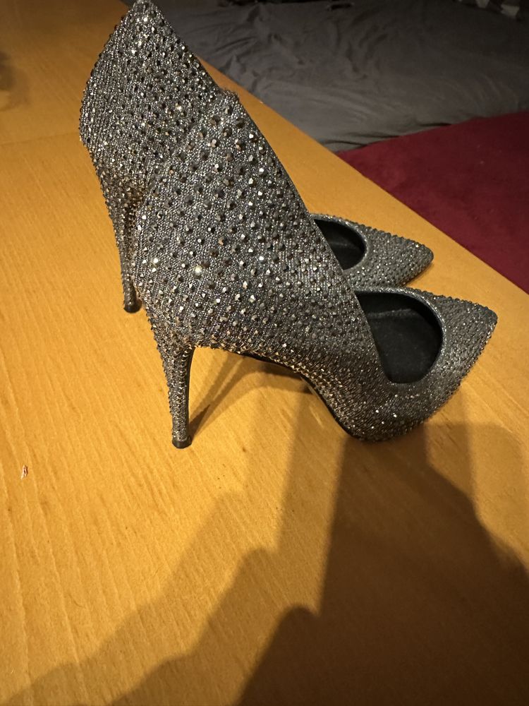 Szpilki Steve Madden jak nowe 38.5/39