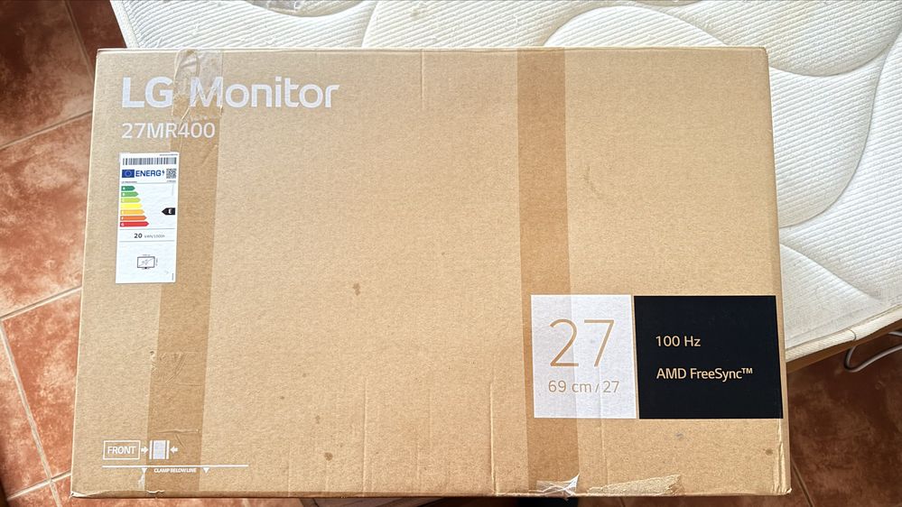 Monitor LG 27” Muito novo c caixa