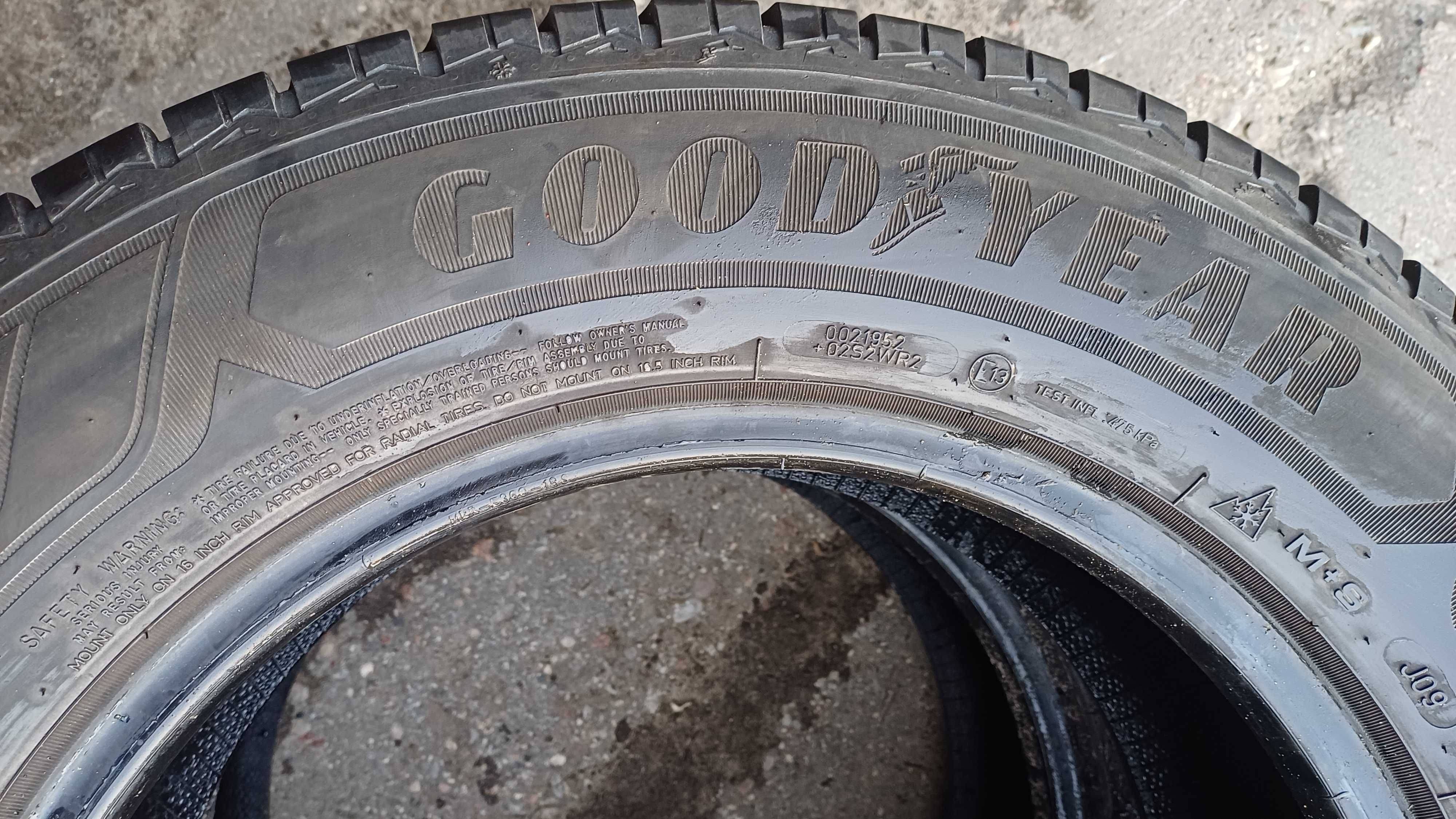 Goodyear Vector4Seasons Cargo 215/65 R16C 109/107T 2021r