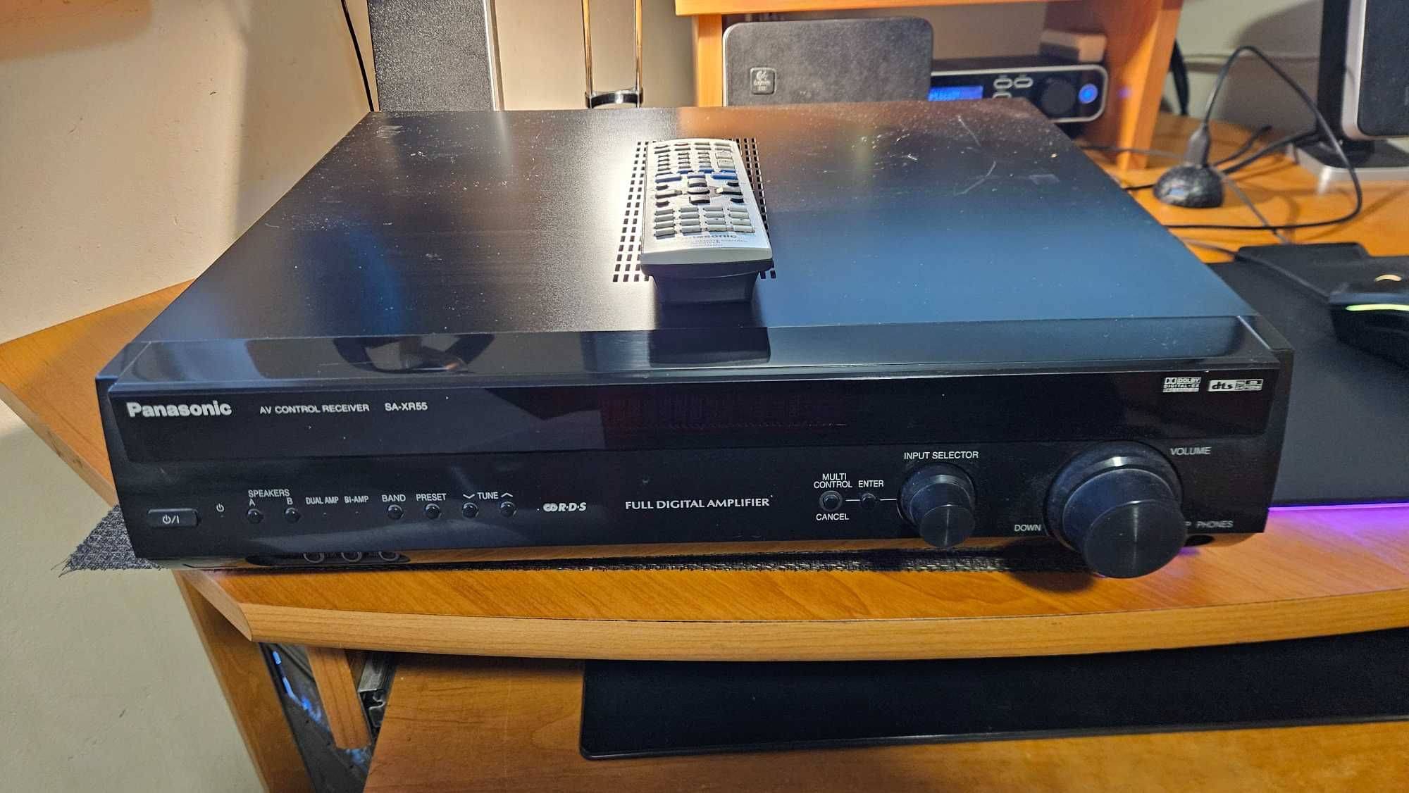 Amplituner AV Panasonic
SA-XR55E