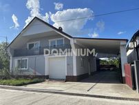 Продаж будинку з діючою сонячною станцією та комерційним потенціалом