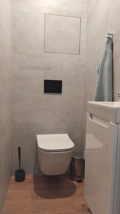 Pokój w jasnym mieszkaniu