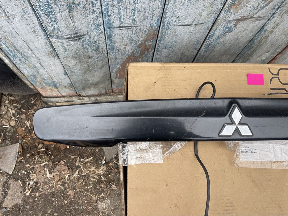 Панель подсветки номера Mitsubishi Space Star 98-12