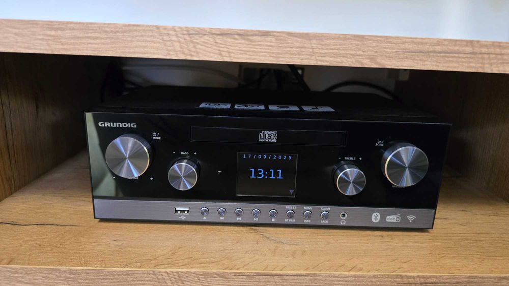 Wieża Stereo Grundig CMS 5000 BT FM DAB+ WIFI SPOTIFY Pilot Kolumny