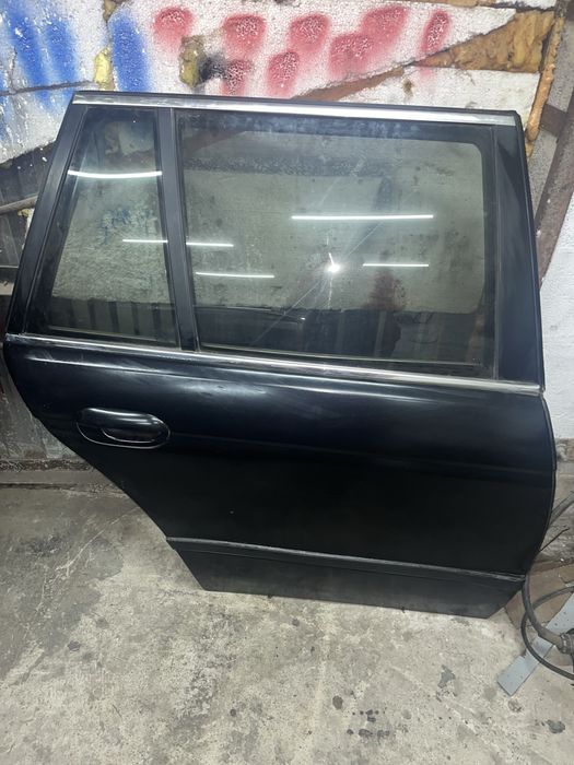 Дверка з BMW E39. задня права
