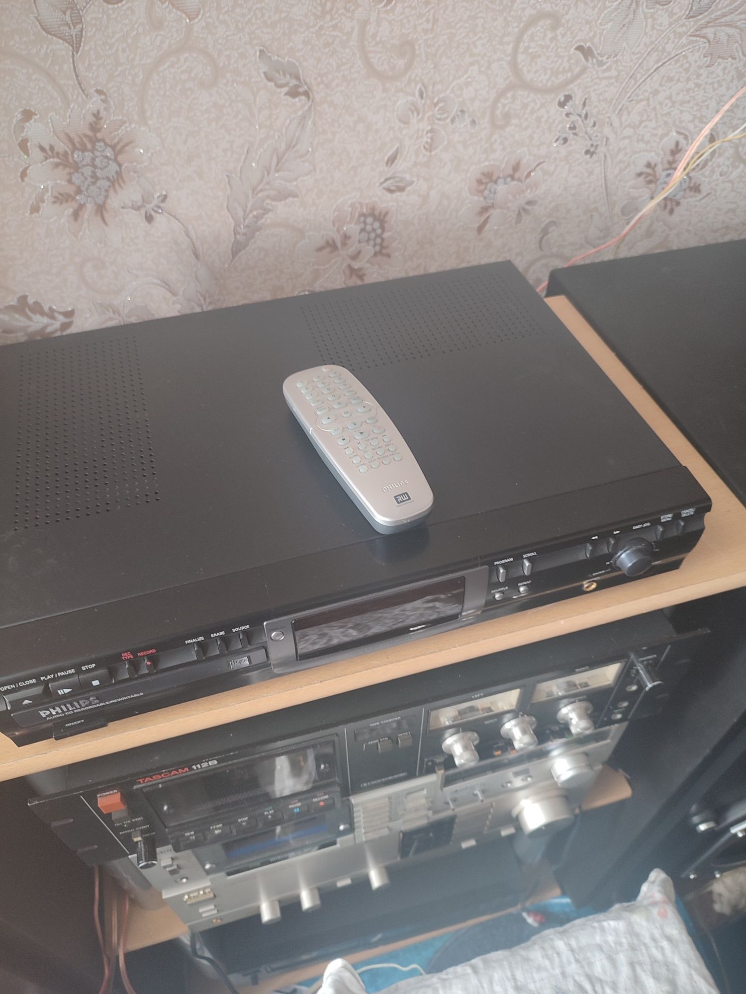 Сиди рекордер philips СDR770.