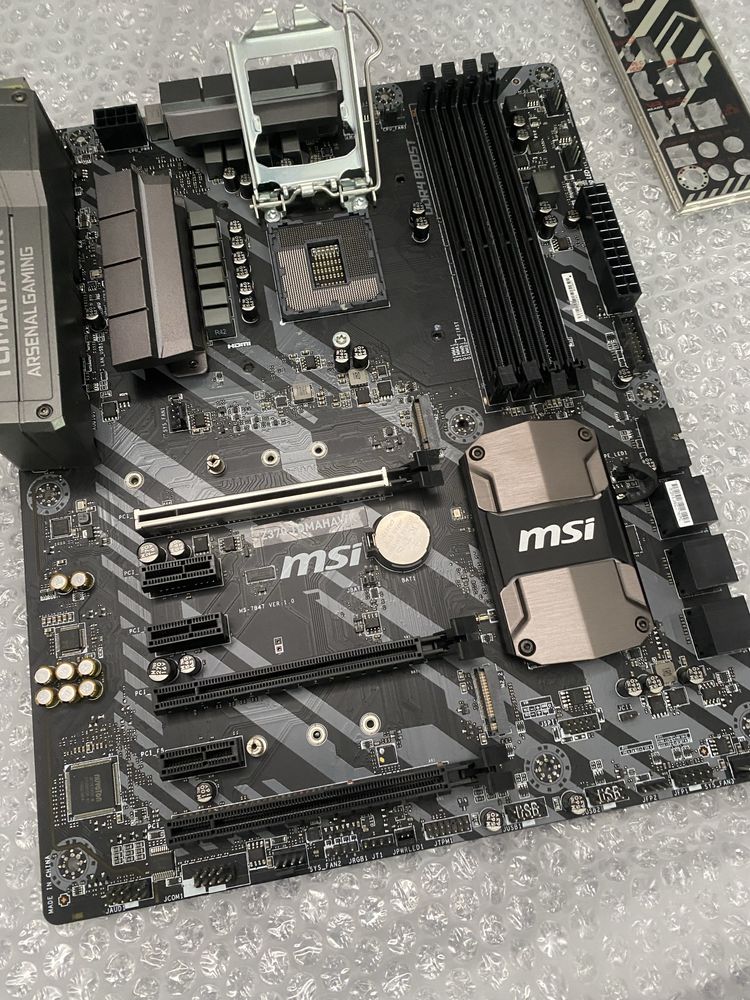 MSI Z370 TOMAHAWK LGA 1151 8th/9th Geração