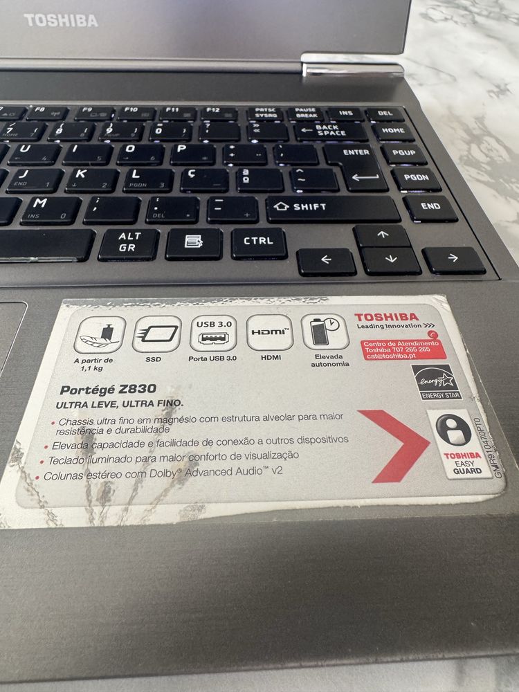 Computador portatil toshiba Portege z830