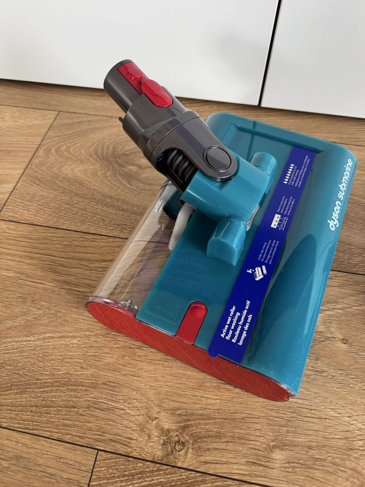 Nowy Mop Dyson Submarine