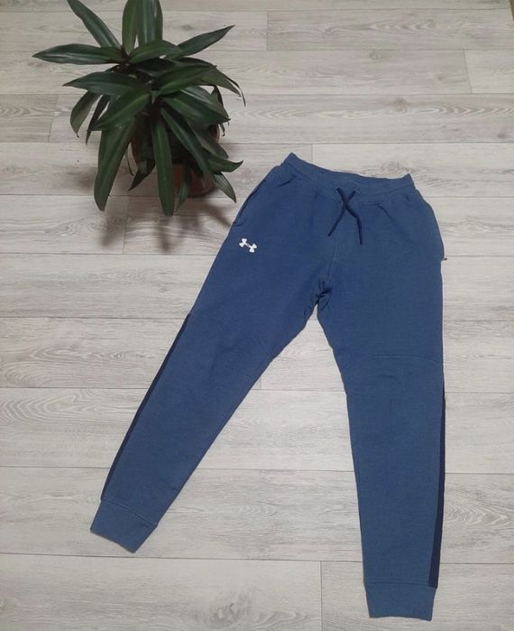 Спортивний костюм Under Armour modern