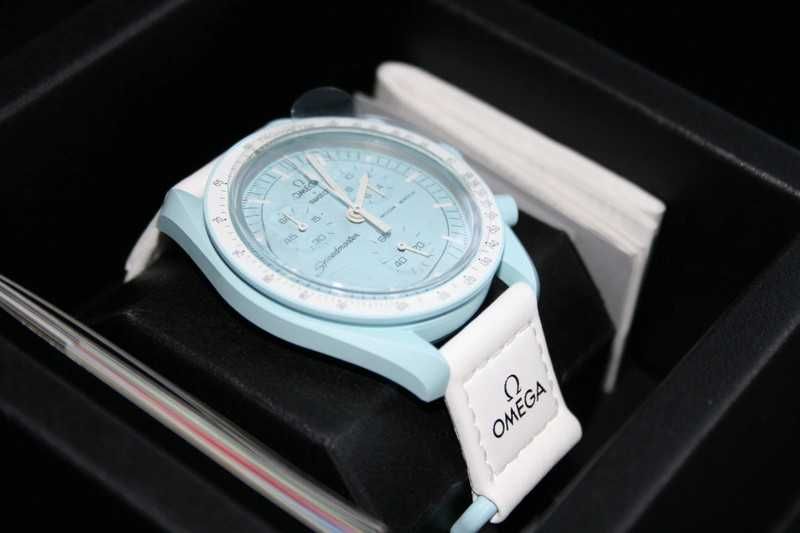 Omega x Swatch SO33L100 Uranus – Mroźny Klimat w Designie