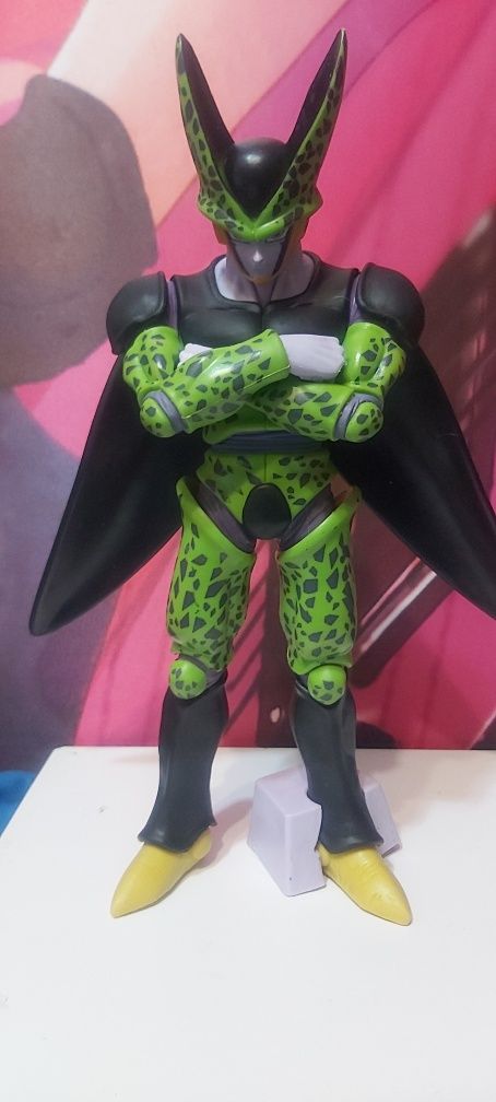 Figurka anime dragon ball perfect cell komórczak 30cm