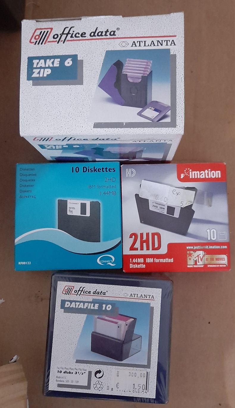 Antiguidades - CD, DVD, Disquetes, e arquivadores
